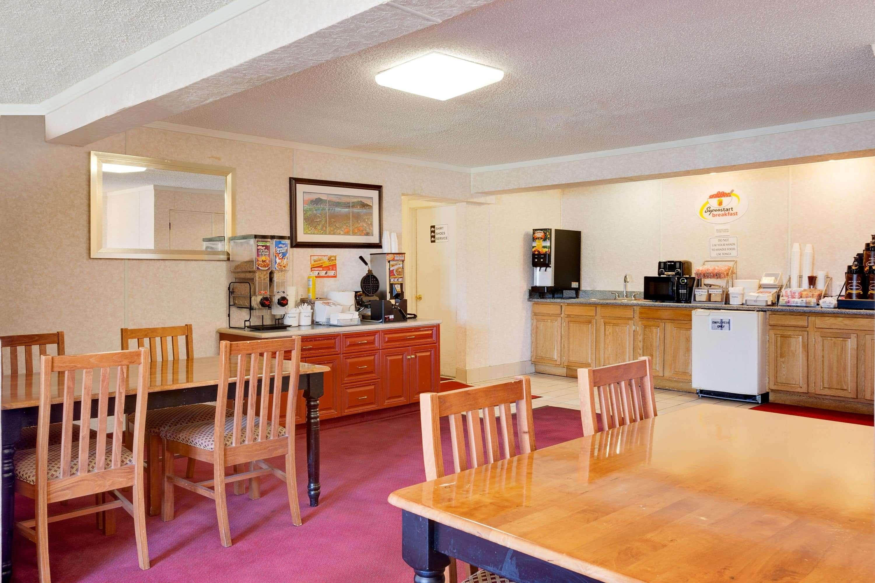 Super 8 By Wyndham Hotel Eureka