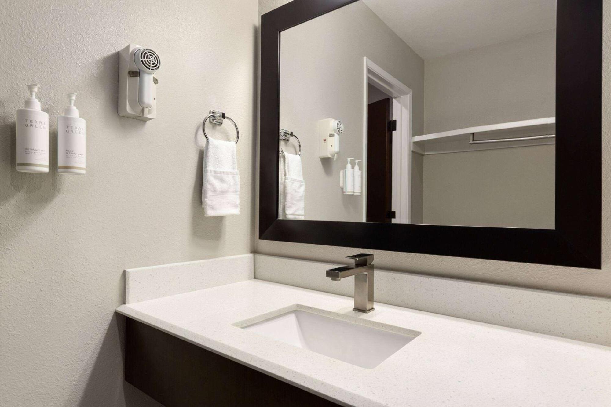 Super 8 By Wyndham Eureka
