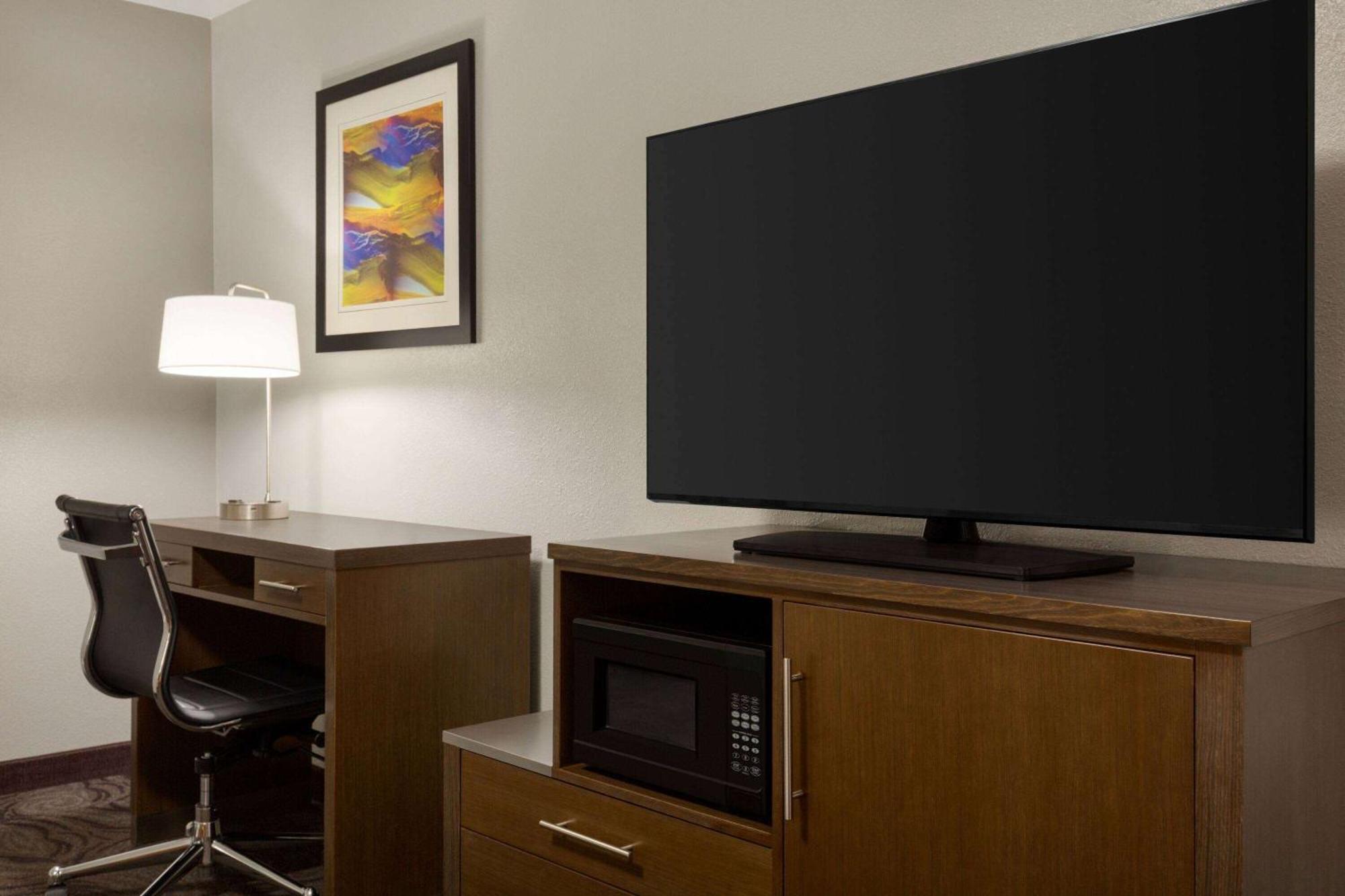 Super 8 By Wyndham Hotel Eureka