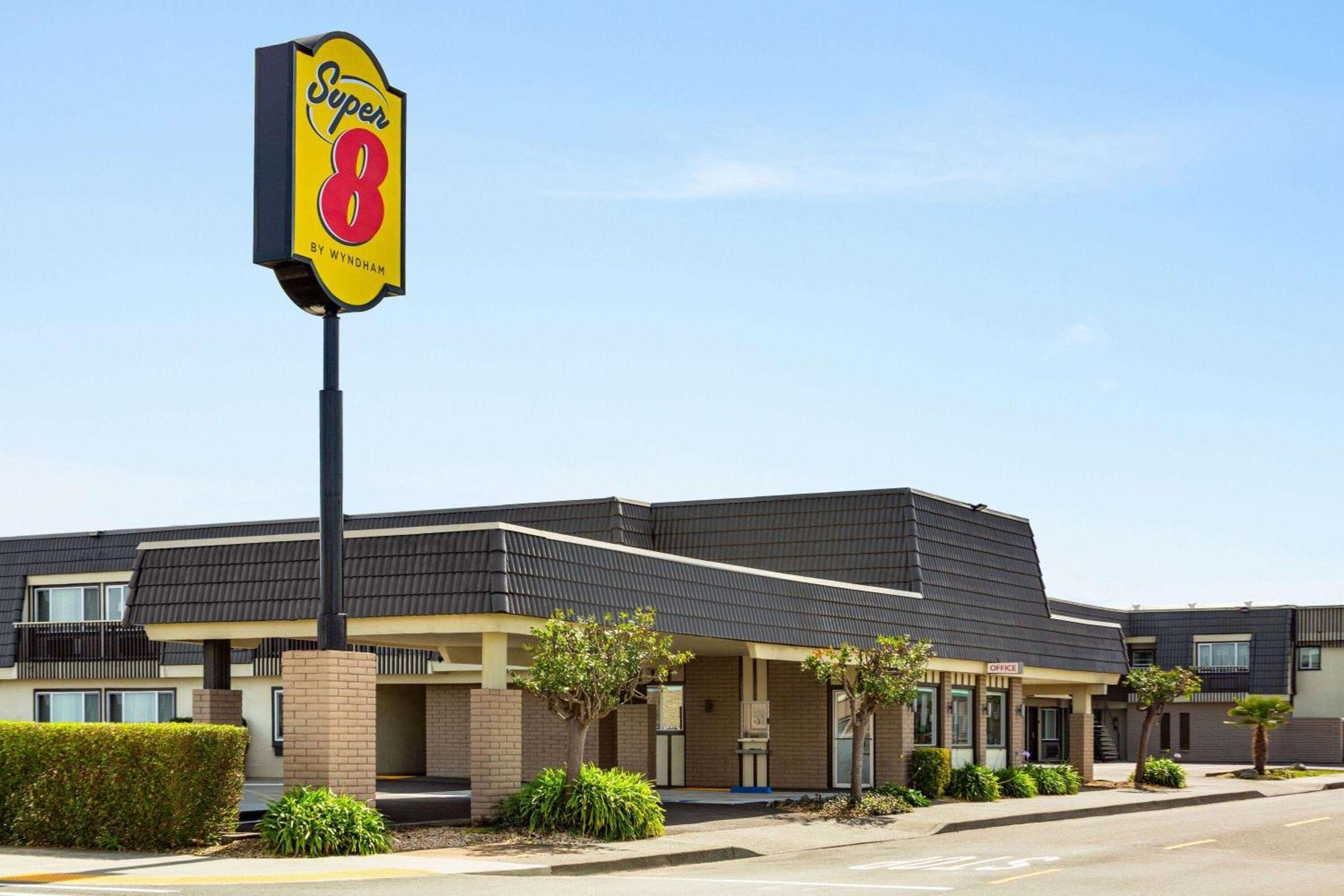 Super 8 By Wyndham 3* Eureka