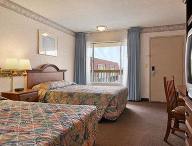 Super 8 By Wyndham Hotel Eureka