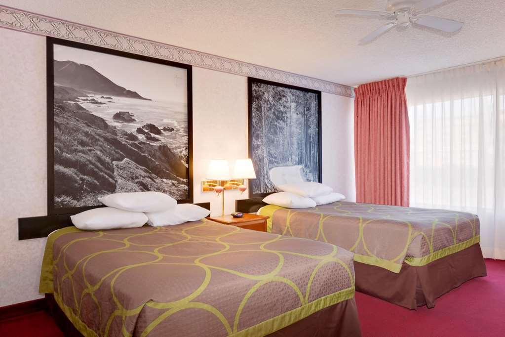 Super 8 By Wyndham
