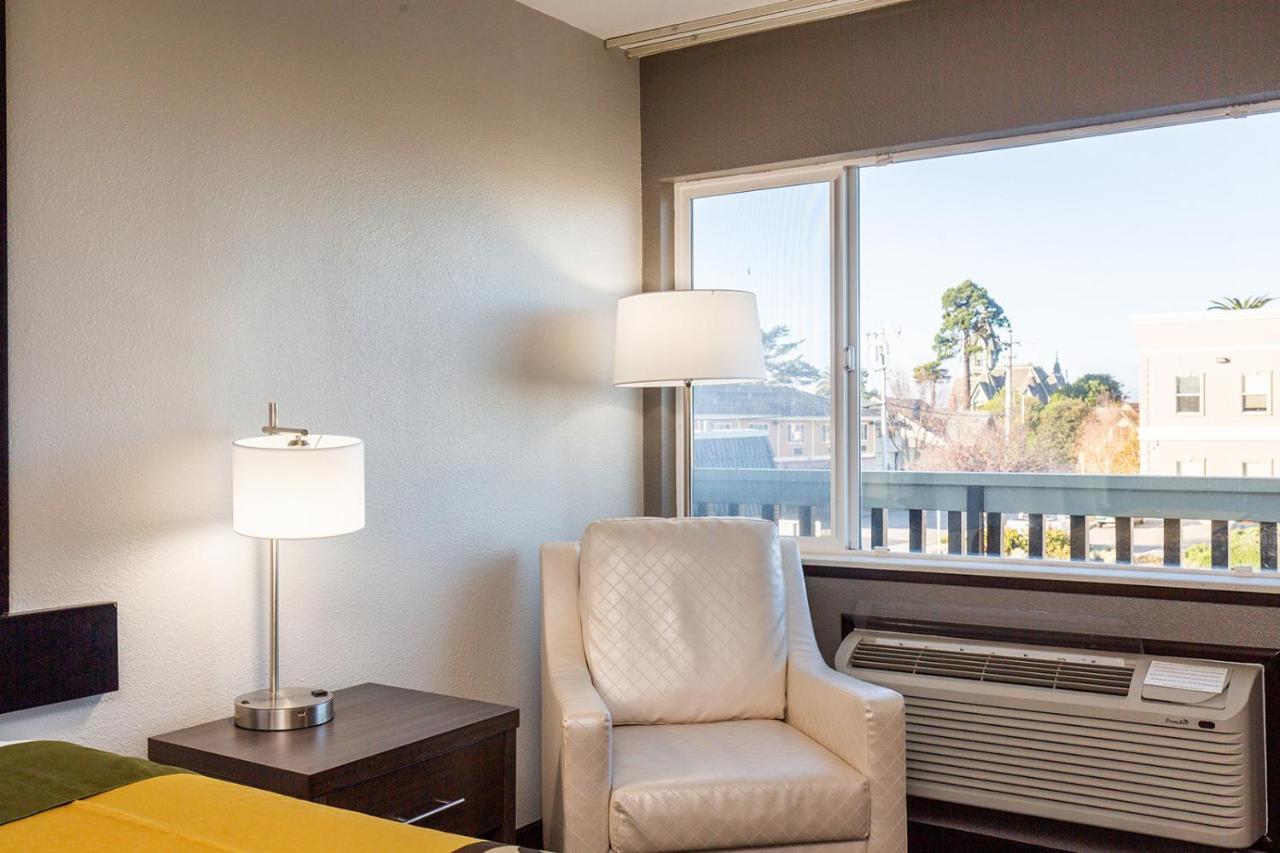 Super 8 By Wyndham