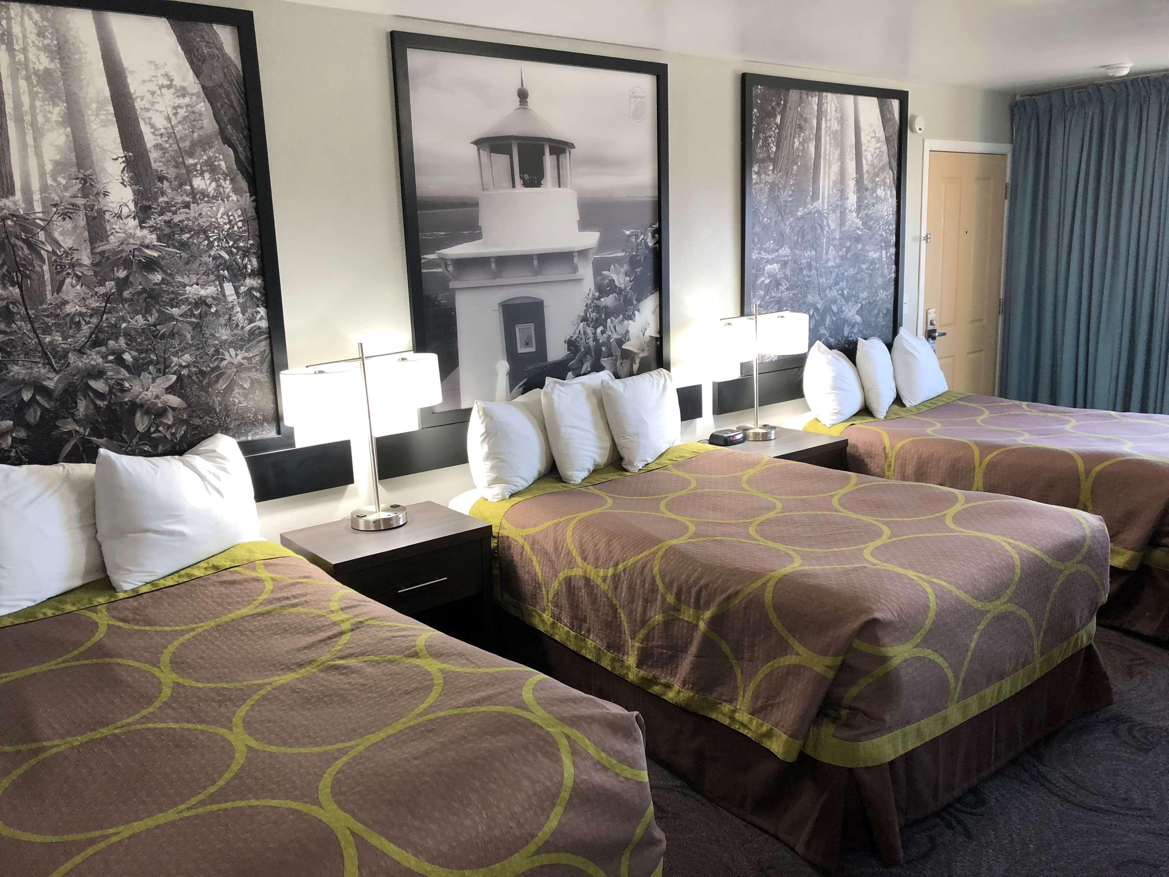 Super 8 By Wyndham